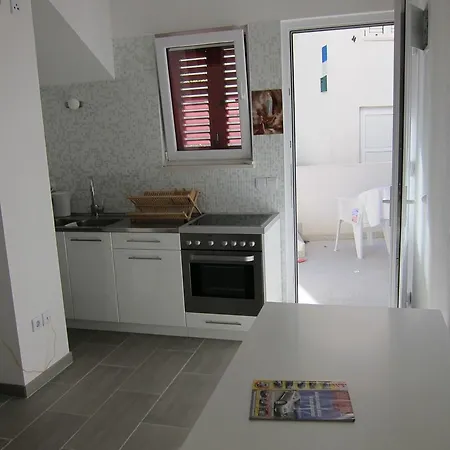 Anja Apartment *